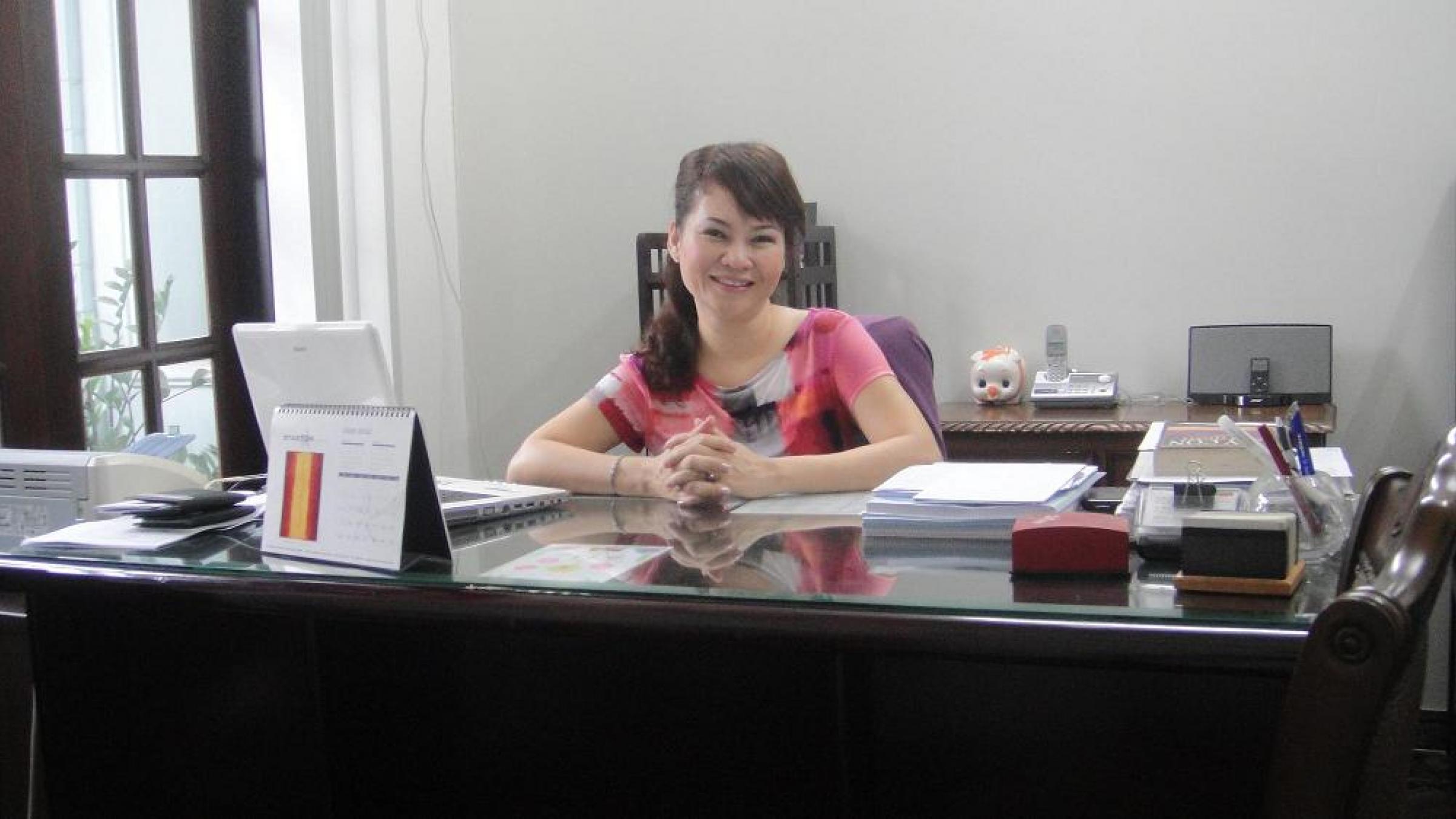 Participating in the Cochran Fellowship Program inspired Vietnamese businesswoman Nguyen Thi Chi Linh to start her own company, Agri Commodities Company, which specializes in feed ingredient trading. Participating in the Cochran Fellowship Program inspired Vietnamese businesswoman Nguyen Thi Chi Linh to start her own company, Agri Commodities Company, which specializes in feed ingredient trading.