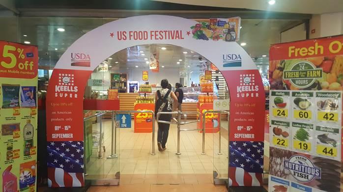 American Food Festival promotional displays welcomed Sri Lankan shoppers at 57 Keells Super store locations. American Food Festival promotional displays welcomed Sri Lankan shoppers at 57 Keells Super store locations.
